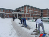 Aкција чишћења снега на прилазима Дому здравља